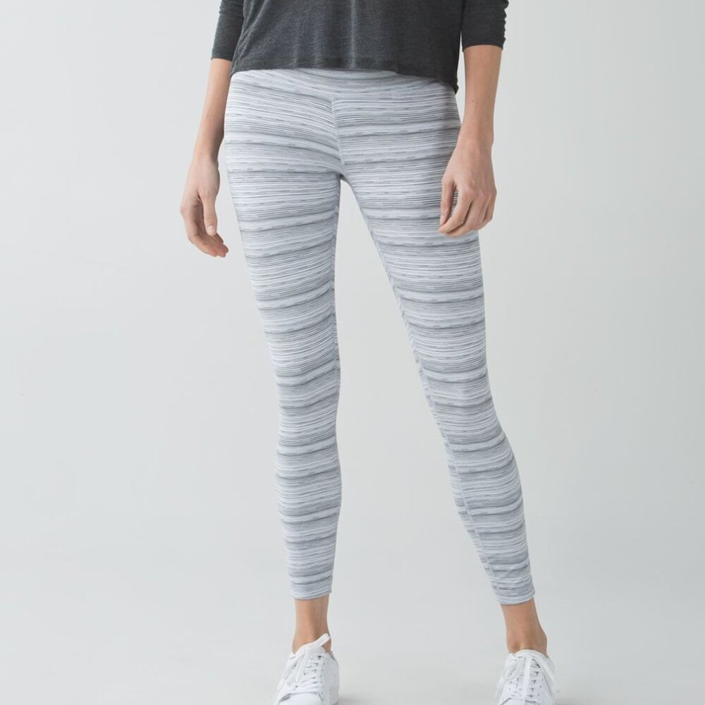 Lululemon High Times Pant | Cyber Stripe White Silver Fox | Size 6 | EUC